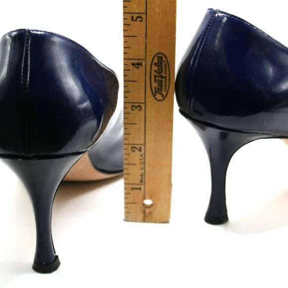 Manolo Blahnik Navy Patent Leather Heels Bow Cutout Size 9.5 (EU 39.5) Designer - Picture 3 of 7